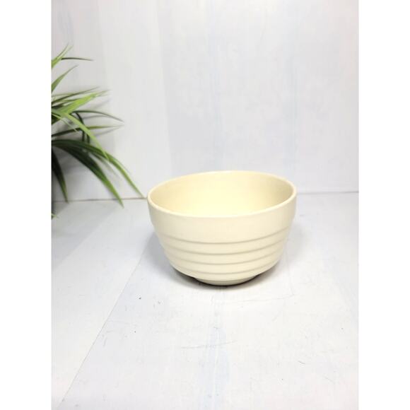 Vintage Ivory Ironstone Bowl, Ivory Small Beehive Ribbed, USA Farmhouse Kitchen - Picture 1 of 5